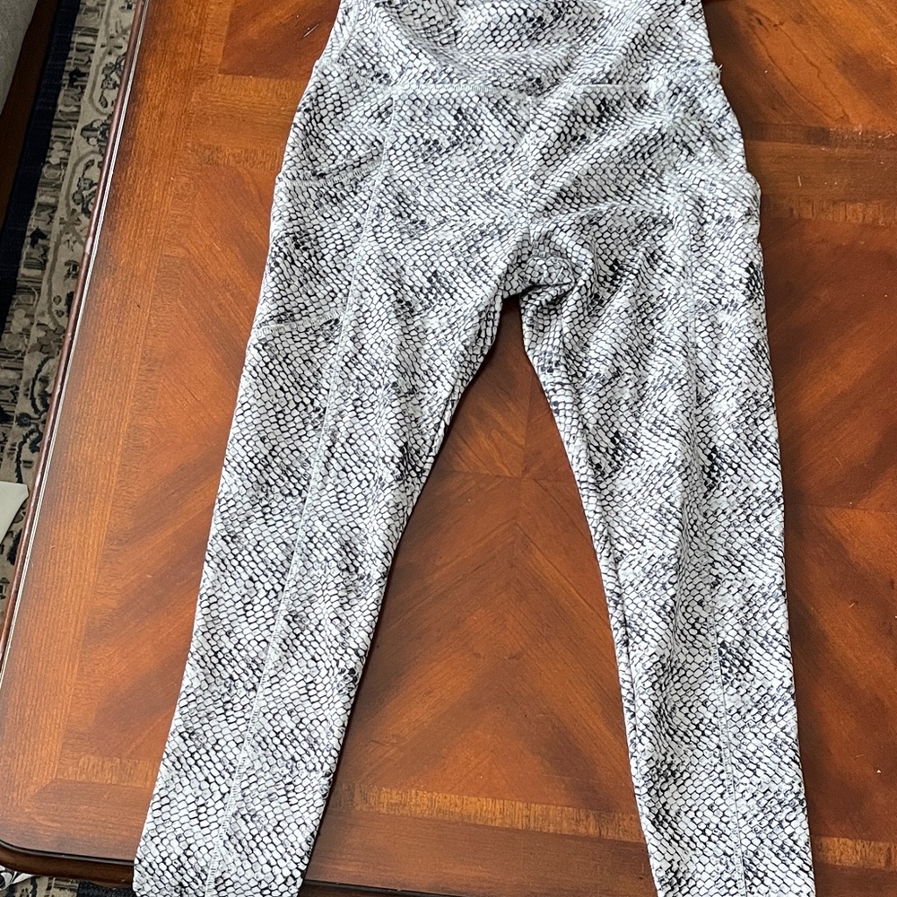 Balance Collection Black and White Patterned Leggings